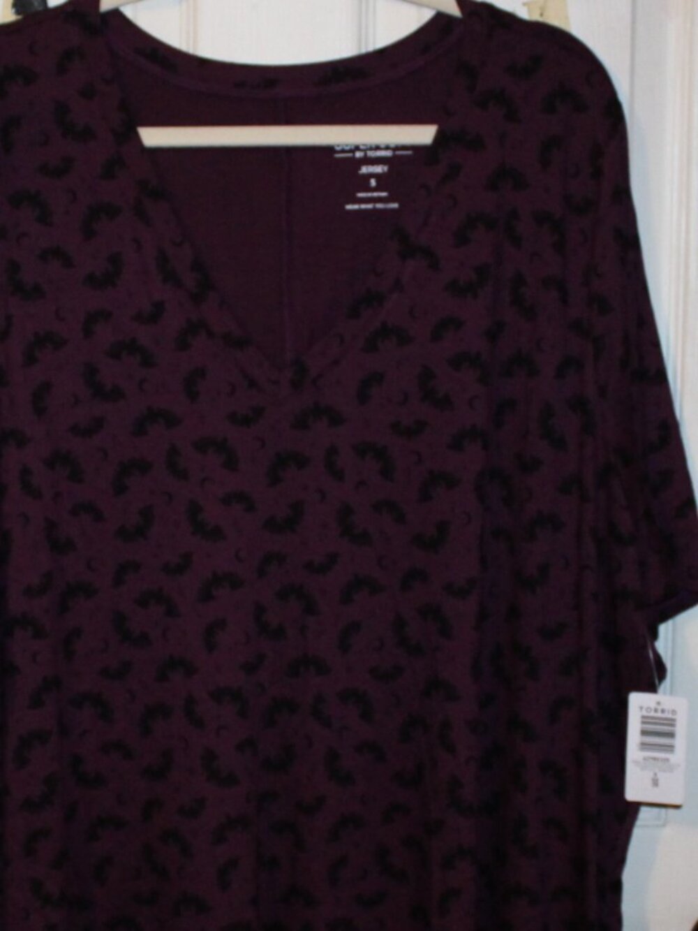 NWT Torrid, super soft,"BATS" tunic, purple and black, 5X(28W) CUTE!